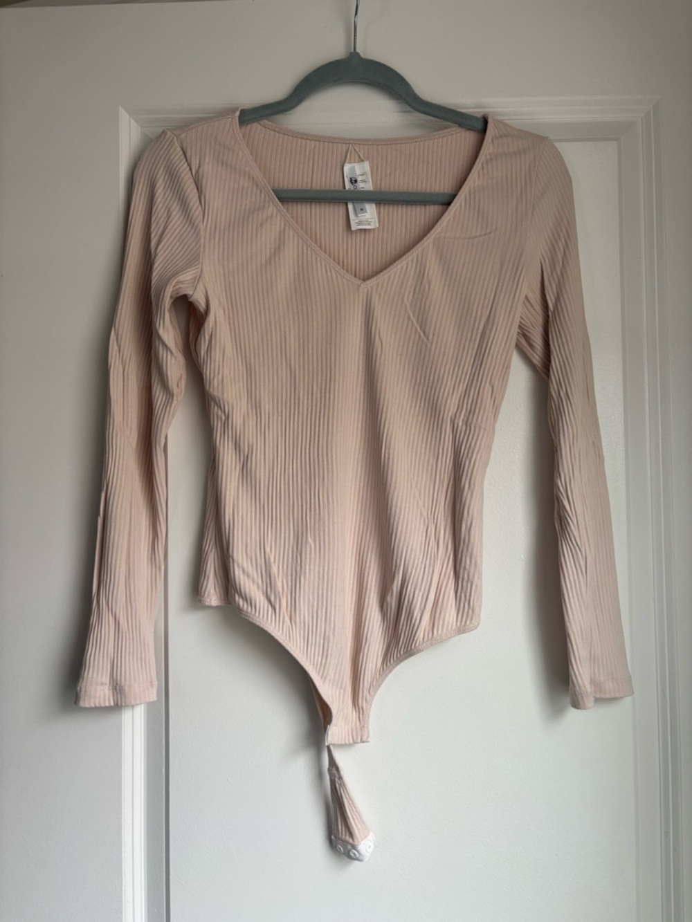 Women’s CupShe Ribbed V-Neck Long Sleeve Bodysuit in Light Beige